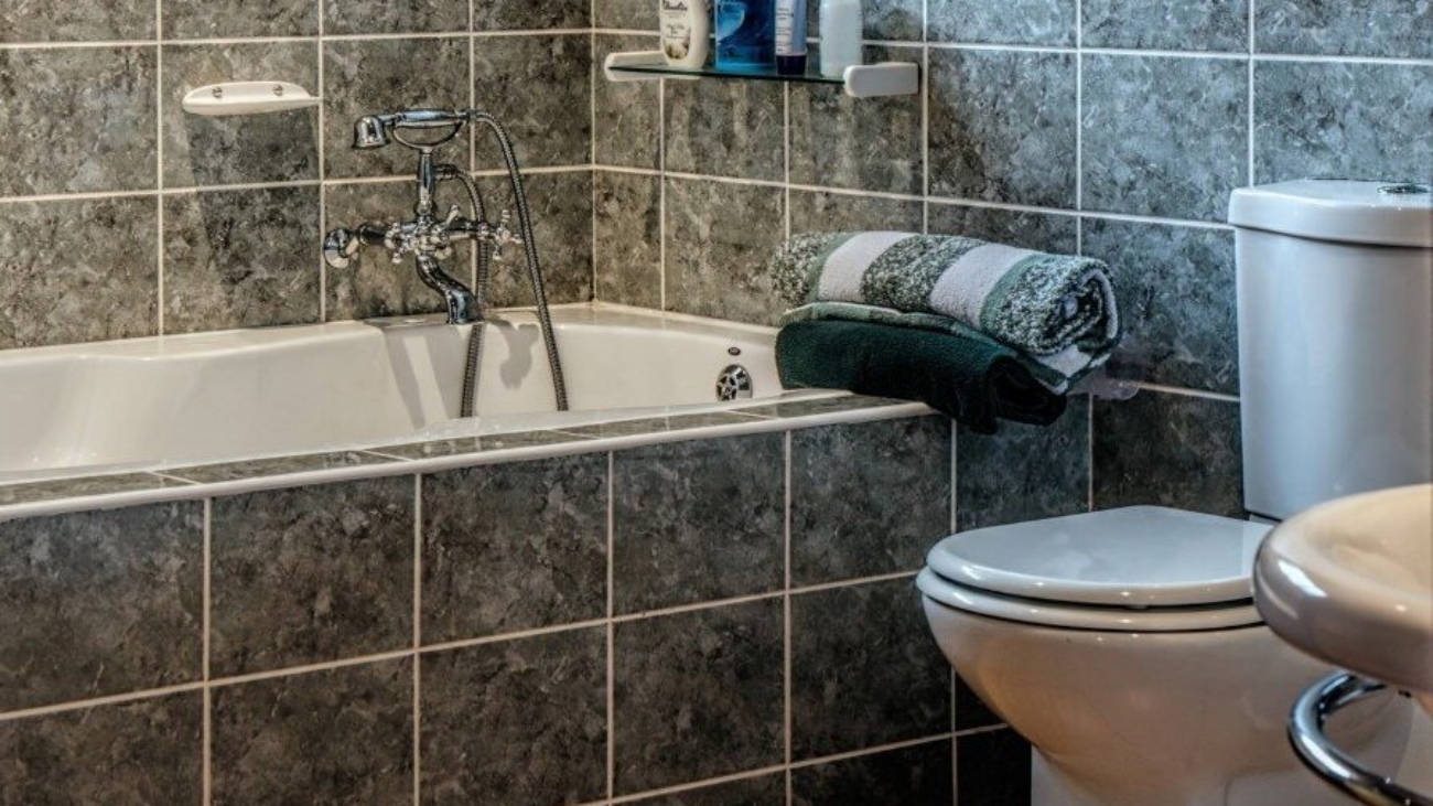 Royalty-plumbing-slow-drain-toilet