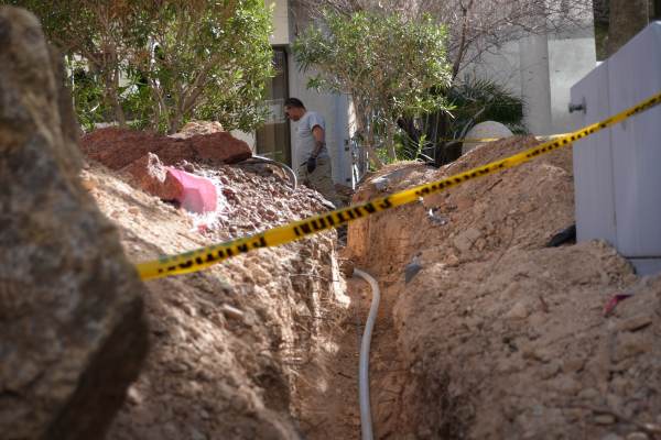 Water main installation in Las Vegas by licensed plumber