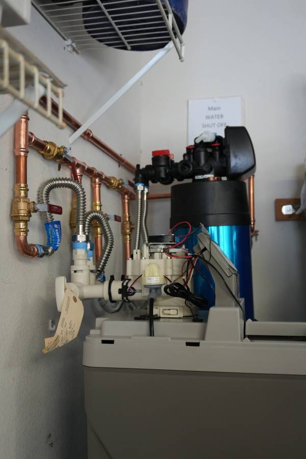Comparison of unfiltered versus filtered tap water quality in Las Vegas home