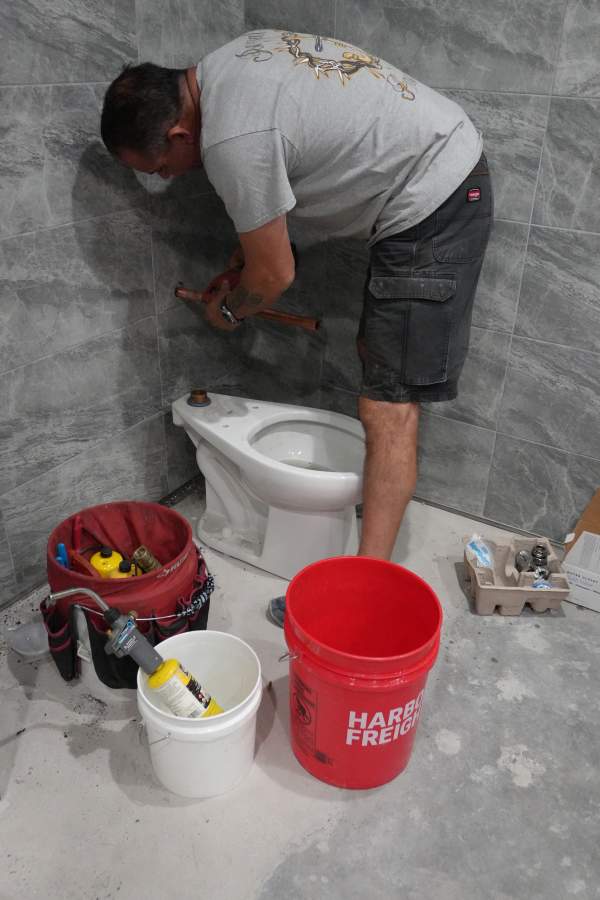 Professional water filtration system installation options in Las Vegas